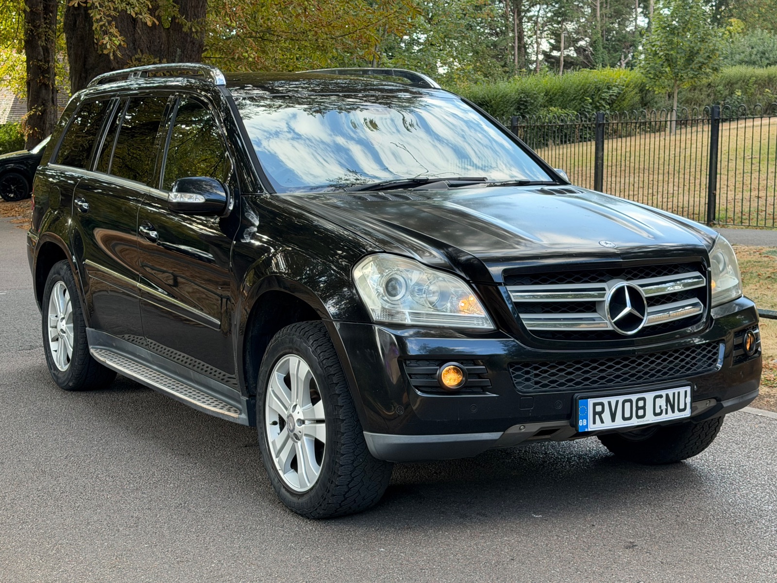 Mercedes Benz GL420-7 SEATER-AUTOMATIC-ULEZ FREE